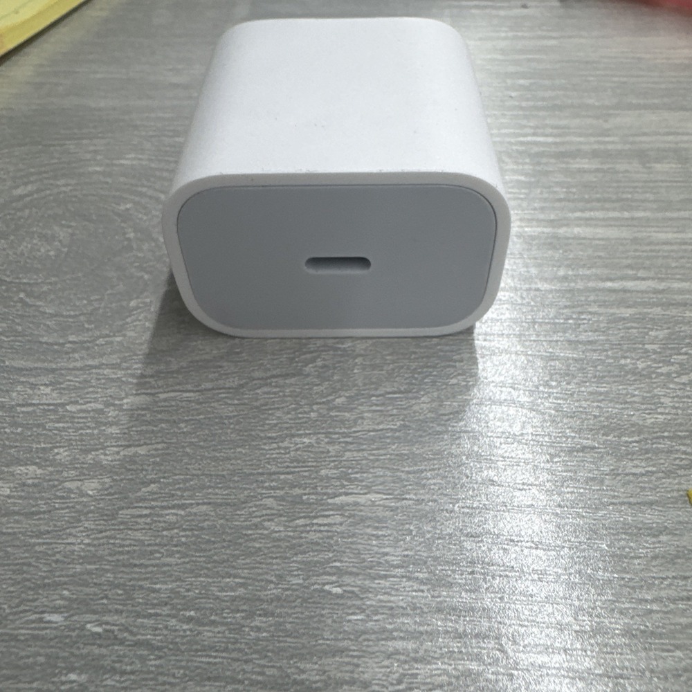Apple Genuine OEM 20W Charger USB-C Power Adapter iPad iPhone 12/13/ 14/15 Pro